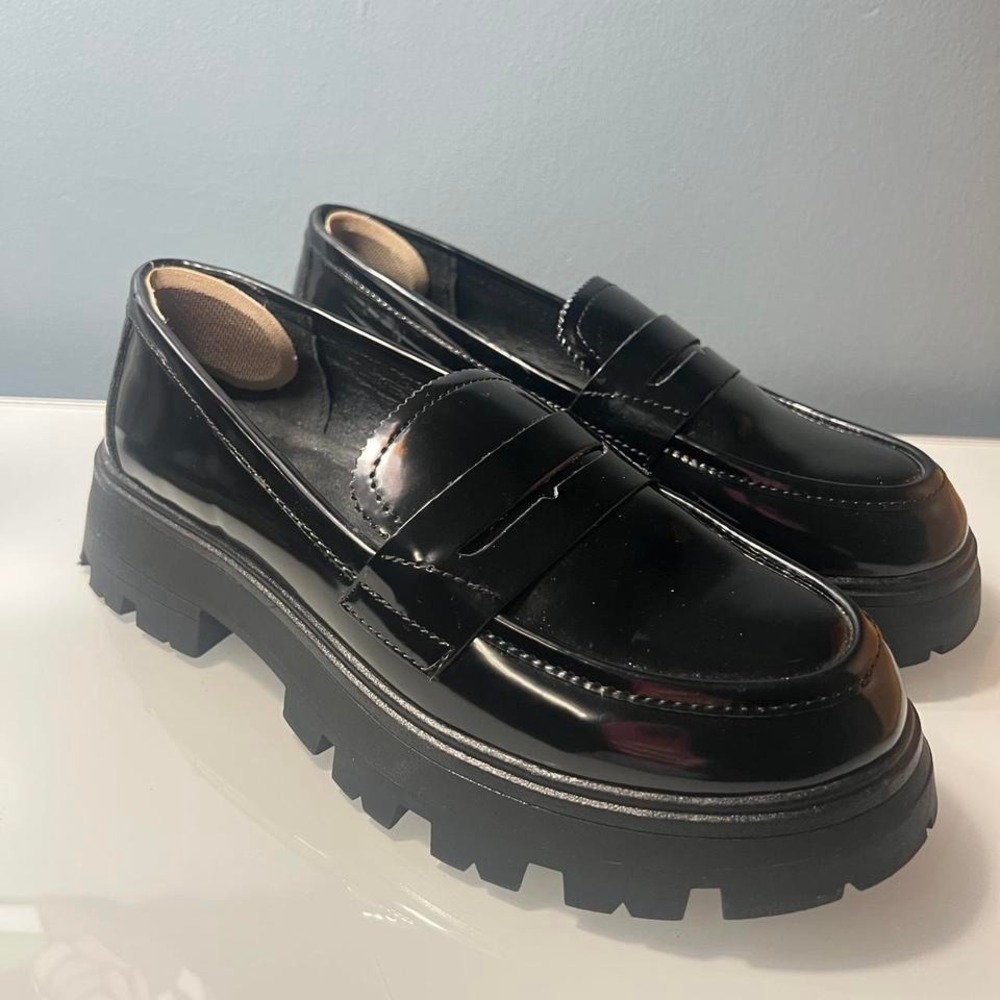 Black chunky Cestfini loafers